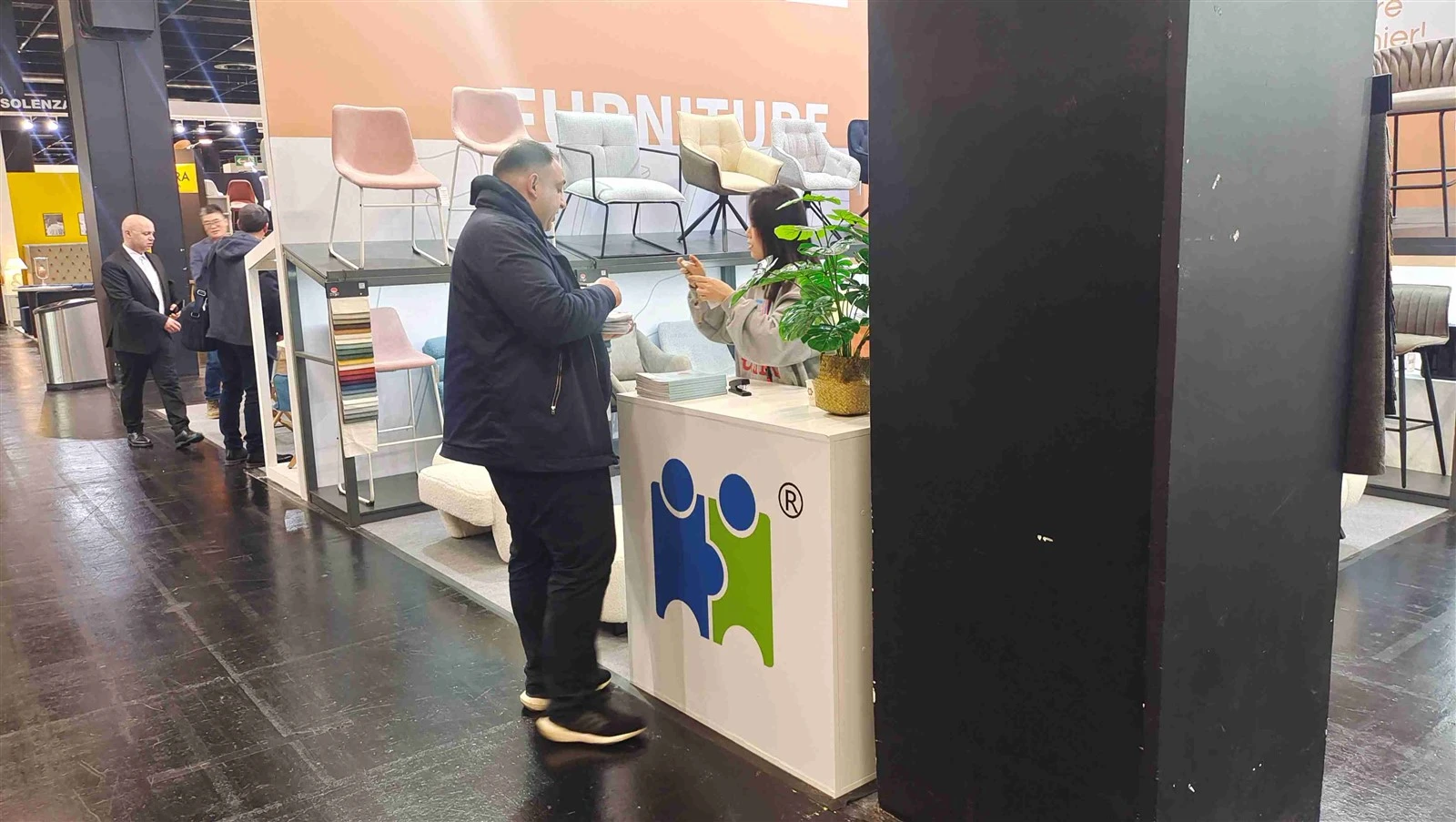 news-4000-2256